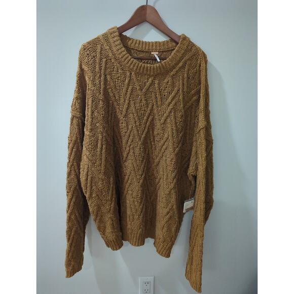 Free People Isla Cable Stitch Tunic Sweater NWT - Picture 3 of 5
